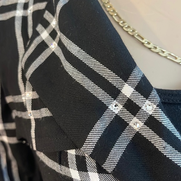 TOP black and white - Picture 3 of 7